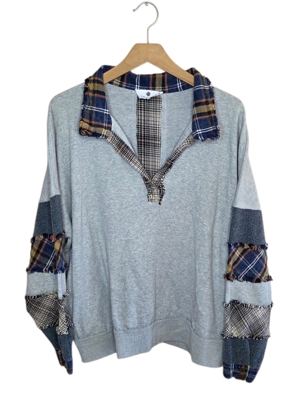 Everyday Chic Boutique Patchwork Sleeve Collared Pullover Sweatshirt Size Small